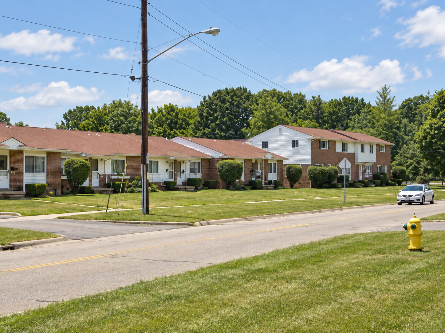 Rollingwood Manor Townhomes neighborhood view
